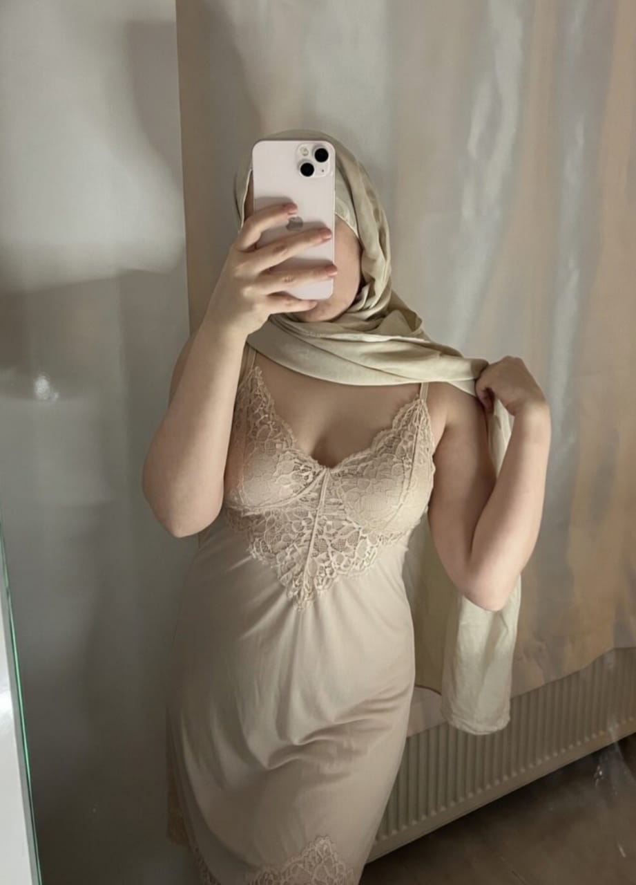Yeşilli Türbanlı Bayan Bayan Escort Ceylan