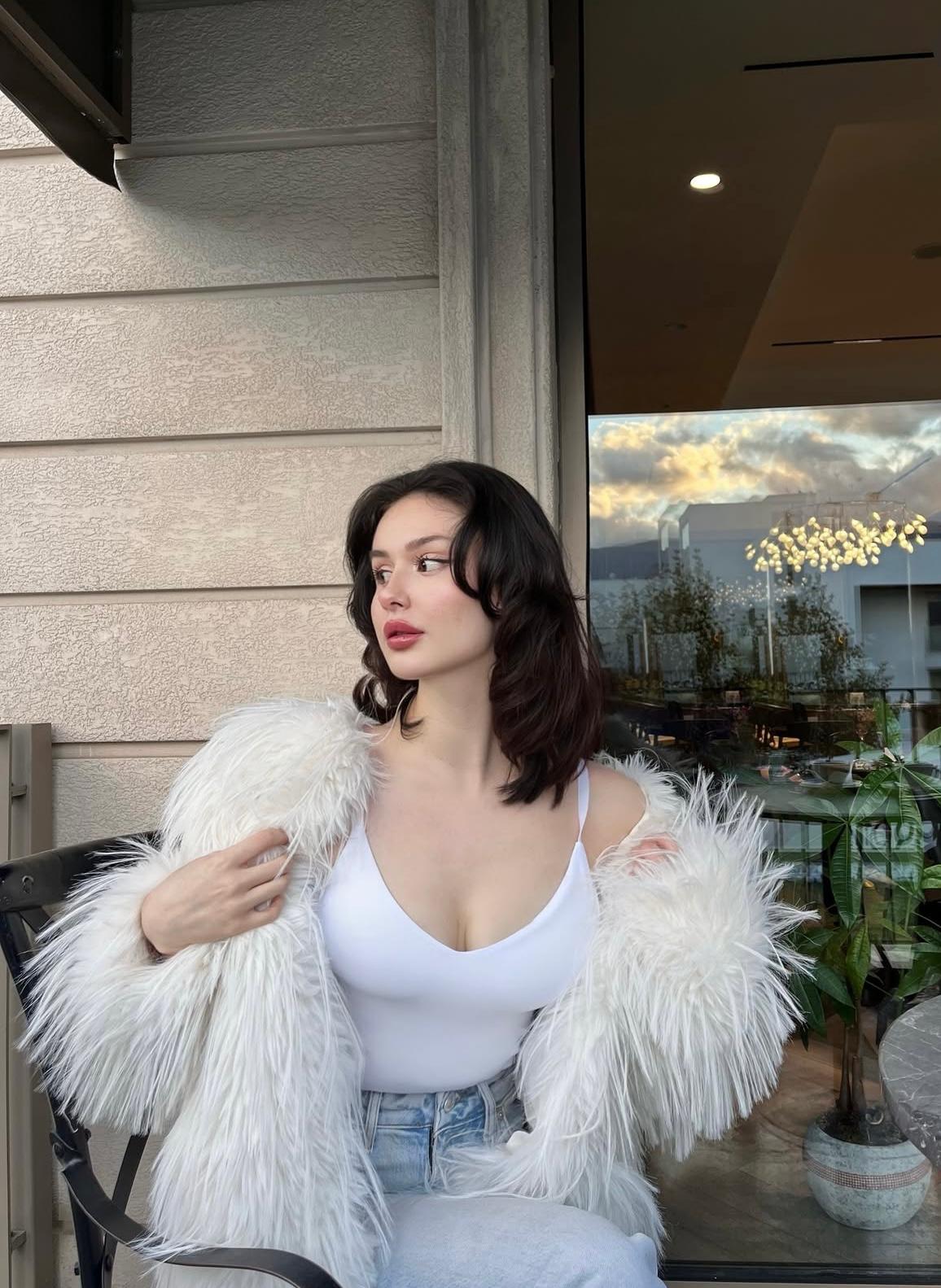 Abuuşağı Türbanlı Bayan Escort Bayan Ayça