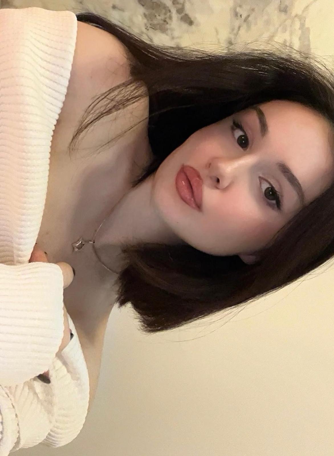 Karasenir Saatlik Görüşen Bayan Escort Ceylan