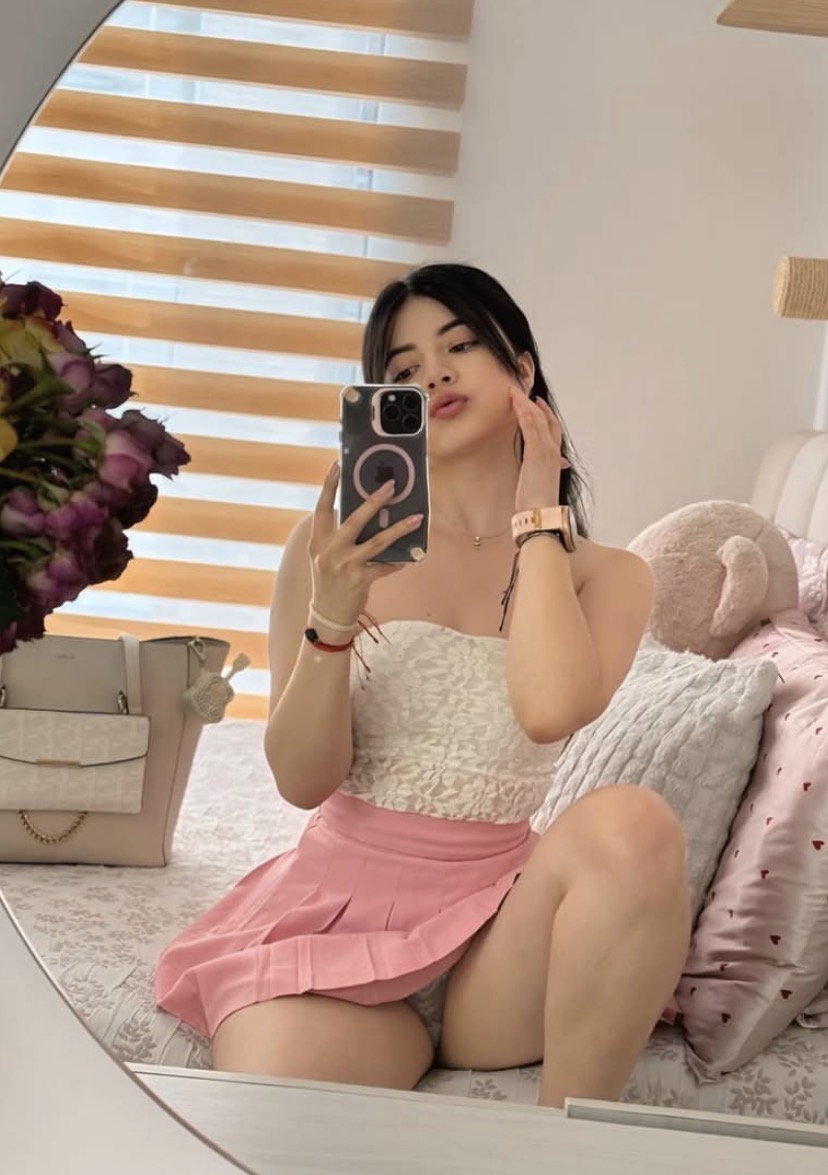 Boyalı Sofistike Bayan Bayan Escort Alin